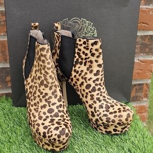 Vince Camuto Baileys Leather Calf Hair Leopard Print Platform Ankle Boots